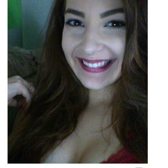 Meet your Posher, Tori - Picture 1 of 1